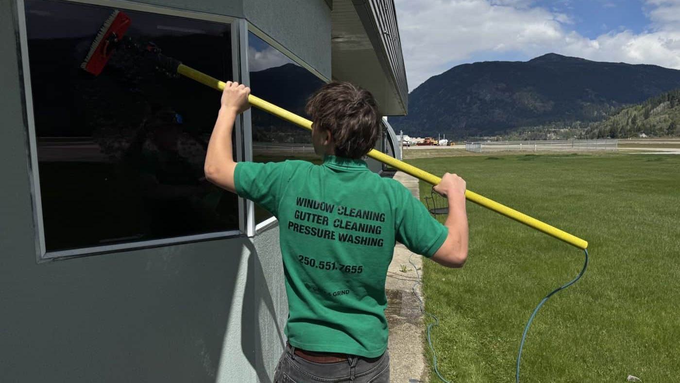 Grit & Grind window cleaning in Nelson BC