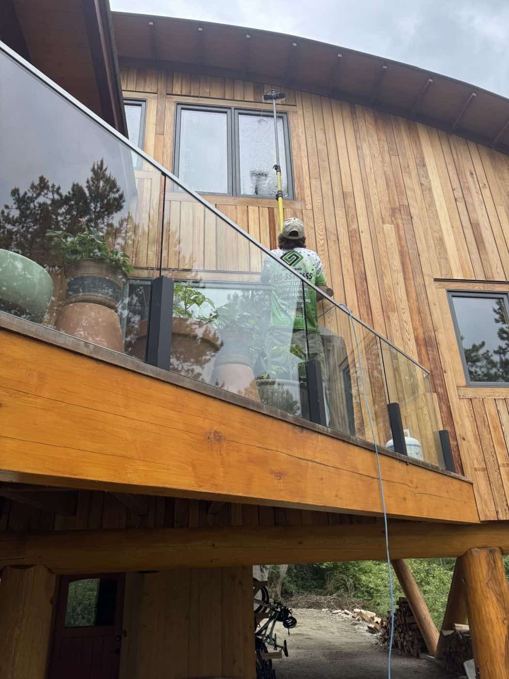 Exterior cleaning under a pergola